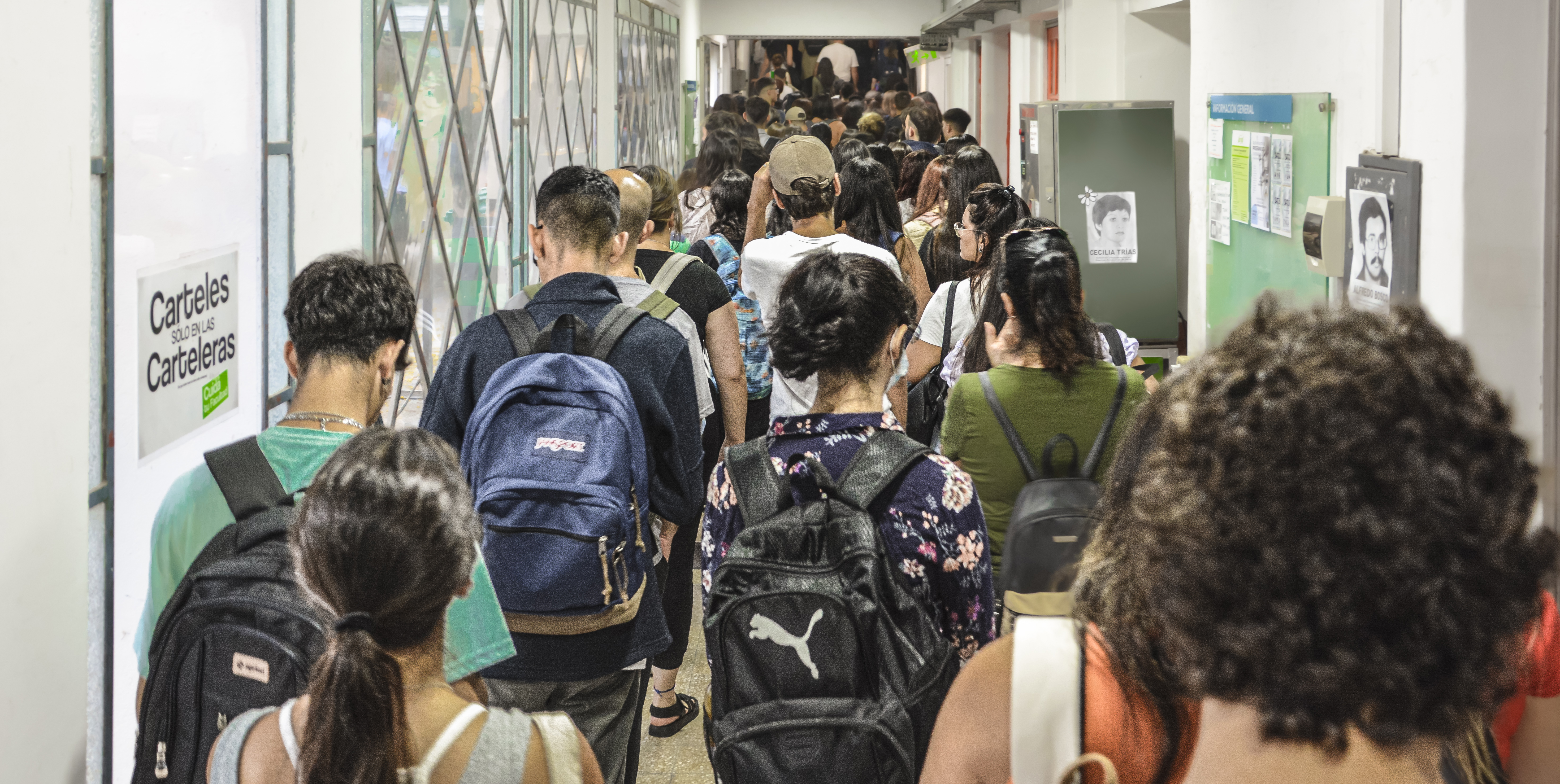 Huellas facilitadoras u obstaculizadoras de la permanencia en la institución universitaria