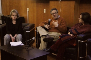 Rodrigo Arim, María José Bagnto y Cristina Mangarelli en la Presentación del Observatorio de violencia, acoso y comportamientos negativos en el trabajo. Foto: Portal de la Universidad de la República - UCUR.