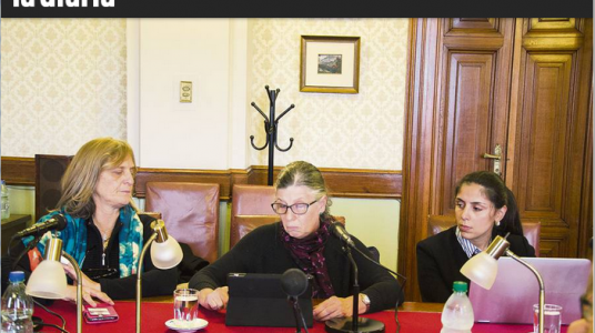 Gabriela Garrido, Sandra Romano y Alejandra Moreira, representantes de las facultades de Psicología y Psiquiatría, ayer, en la Comisión de Población y Desarollo.