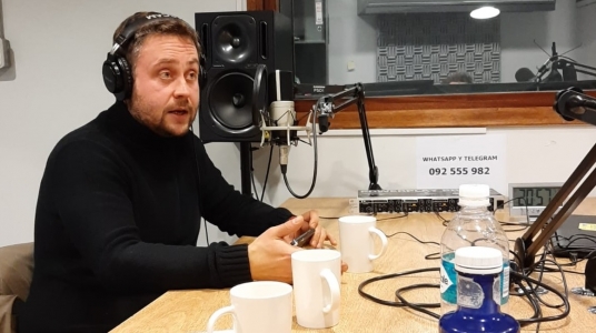 Asist. Daniel Fagúndez en Uni Radio