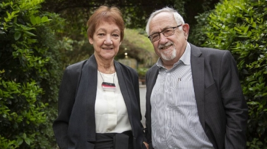 Diana Laurillard y Brian Butterworth. Foto: Ernesto Ryan para La Diaria