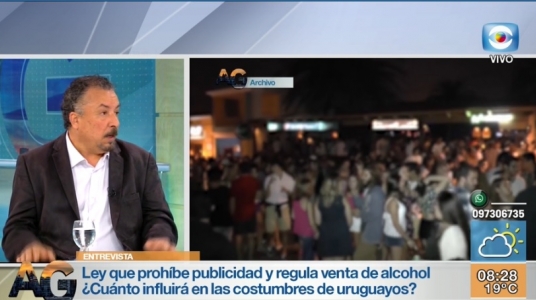 Profesor Juan Fenrandez en Arriba gente