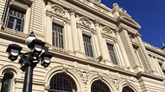 fachada de la Universidad de la República