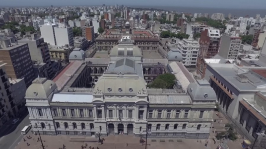 Edificio central de la Universidad de al República