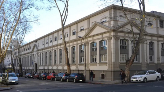 Fachada de Facultad de Psicología