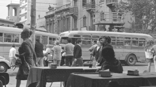 MONTEVIDEO. La vida de Montevideo se concentraba en el Centro de la ciudad, donde estaban los bancos, oficinas, teatros y bares.