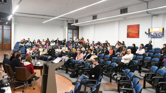 Ceremonia de bienvenida y conferencia inaugural de las maestrías de la Facultad de Psicología