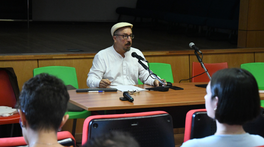 Conferencia “La emergencia del yo farmacológico”