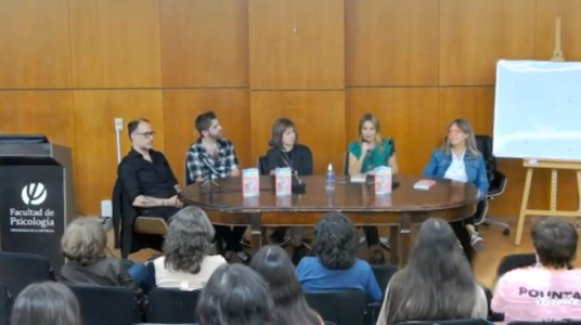 Los sueños como inspiración: presentación del libro 'La existencia está en otra parte' en la Facultad de Psicología