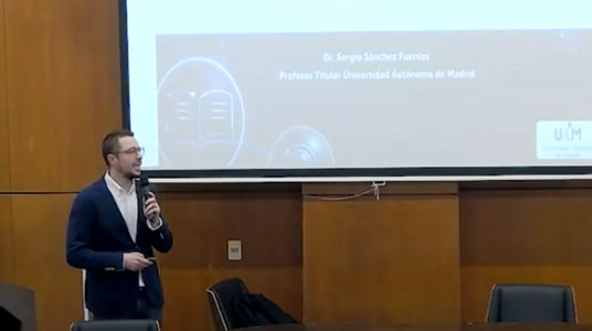 Facultad de Psicología recibió al profesor Sergio Sánchez Fuentes en el marco de la Maestría en Derechos de Infancia y Políticas Públicas