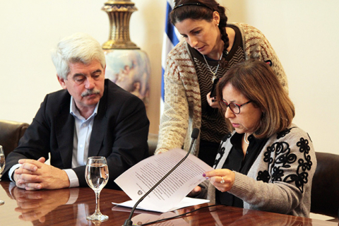 Firma Convenio Interinstitucional Facultad de Psicología - Intendencia de Montevideo