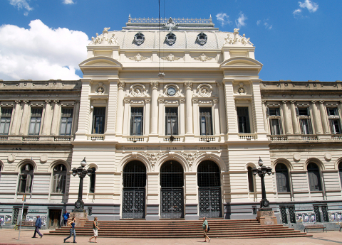 Fachada de Facultad de Psicología