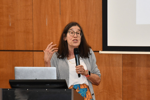 Conferencia “Mujeres en la ciencia: una controversia pública y la historia de una mujer”