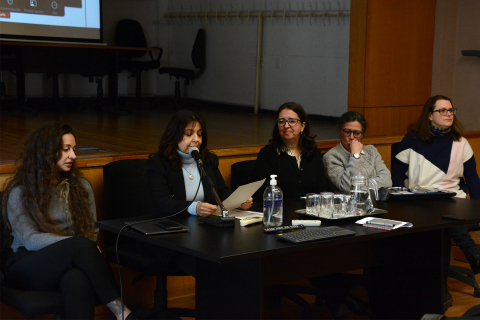 La medicalización bajo la lupa: mujeres, juventudes y mercados en debate